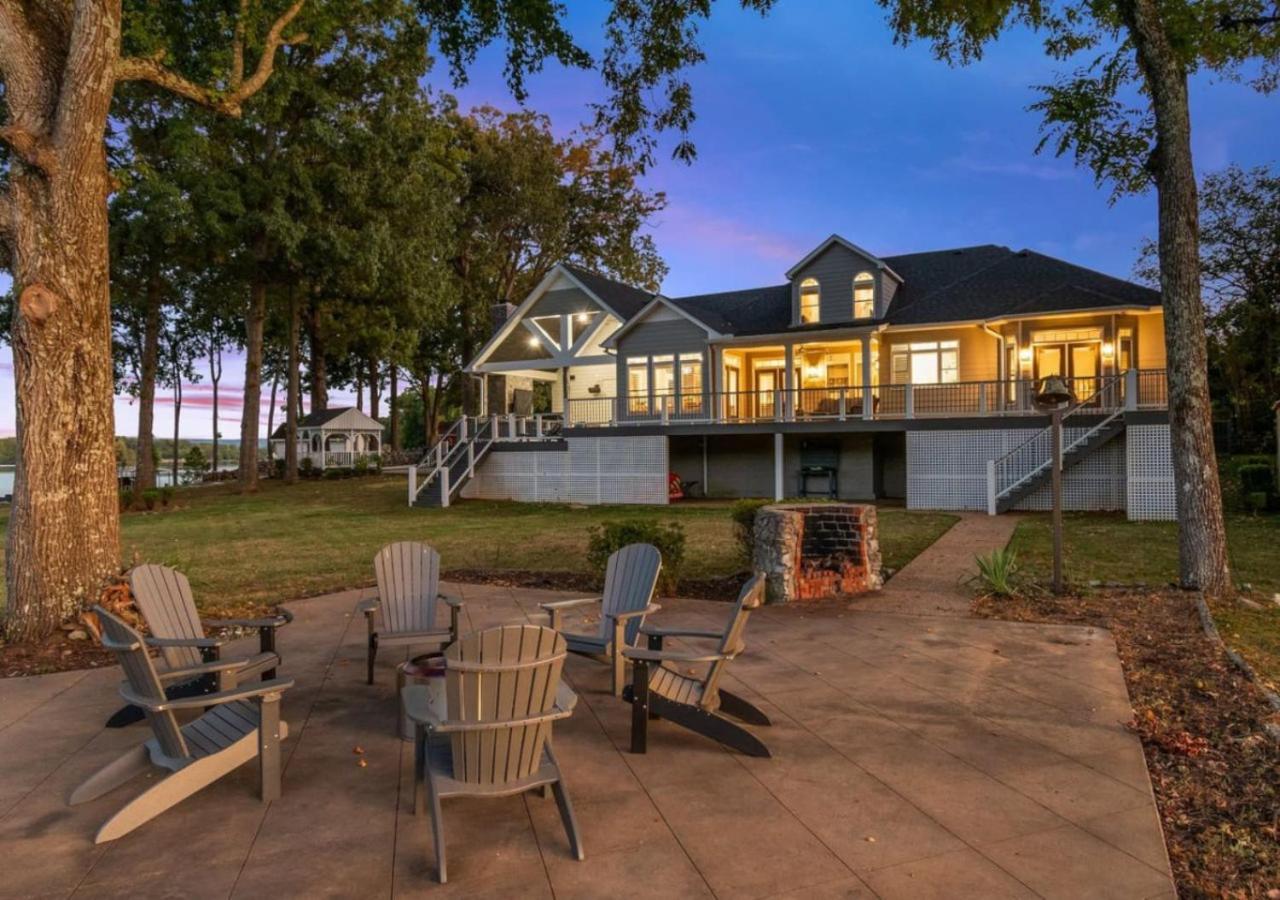 Rare Find Best Lot With Dock And Views On Lake Winchester 외부 사진